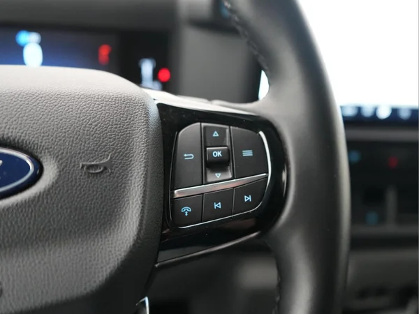 FORD Transit Custom 300L Fou Lwb Diesel (2024) — foto 21 van 47