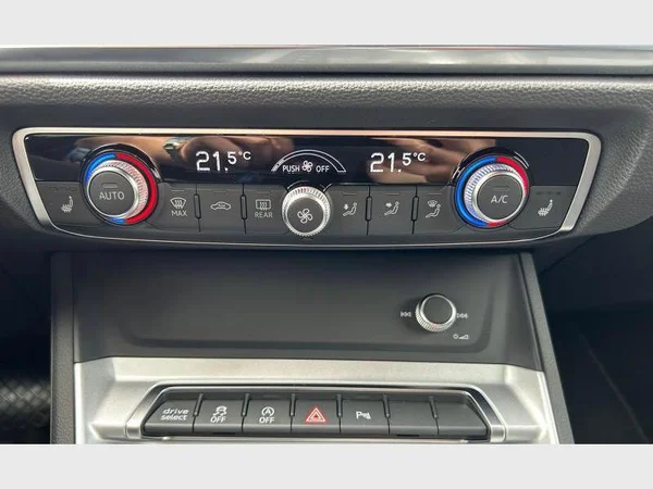 Audi Q3 Sportback (2025) — foto 13 van 29