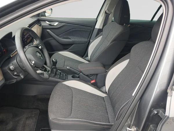 SKODA Scala (2022) — foto 16 van 20