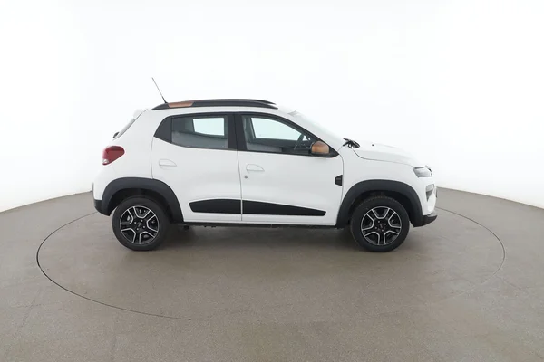 Dacia Spring (2023) — foto 13 van 16