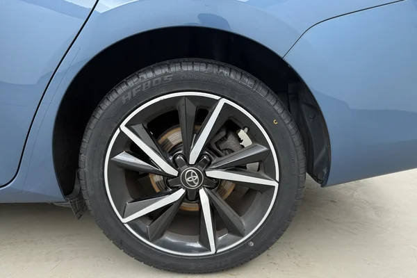 Toyota Auris Sw (2019) — foto 17 van 20