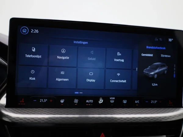 Ford Kuga (2025) — foto 9 van 38
