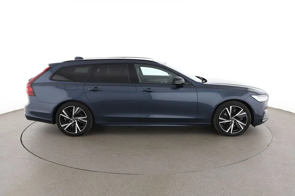 Volvo V90 (2021) — foto 13 van 16