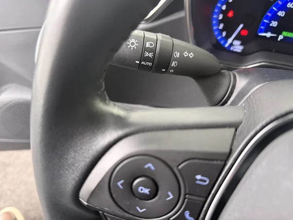 TOYOTA Corolla (2023) — foto 11 van 26