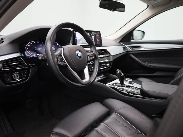 BMW 5 Reeks (2023) — foto 26 van 44