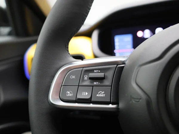 Jeep Avenger (2024) — foto 11 van 25