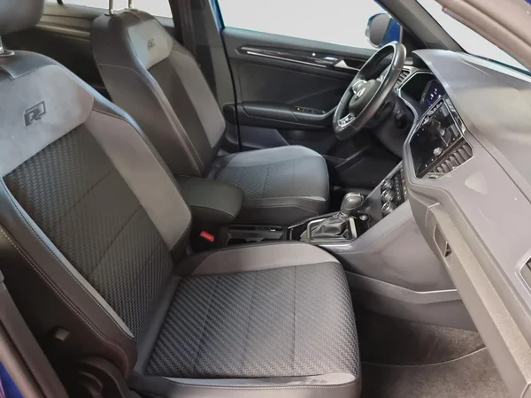 VOLKSWAGEN T-Roc (2019) — foto 21 van 23