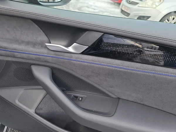 VOLKSWAGEN Passat Variant (2025) — foto 20 van 21