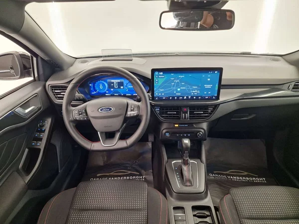 Ford Focus (2024) — foto 12 van 16