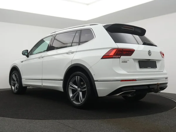 VOLKSWAGEN Tiguan Allspace (2020) — foto 27 van 30