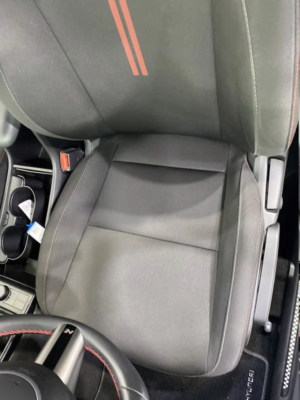 Hyundai Kona HEV (2024) — foto 48 van 52