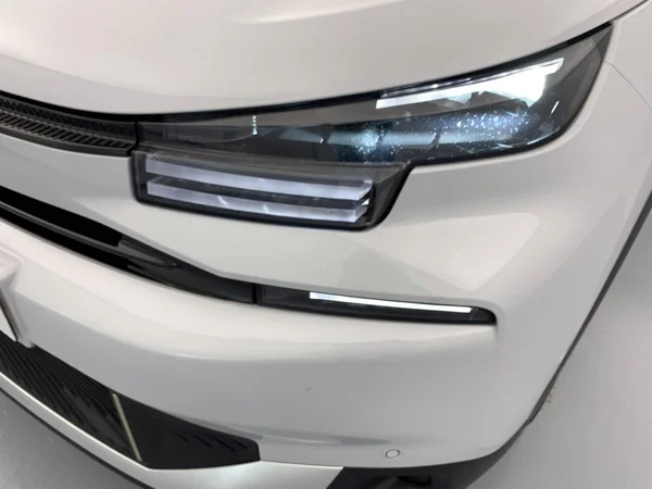 Citroen C4 (2025) — foto 17 van 27