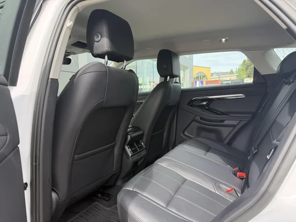 Land Rover Range Rover Evoque (2023) — foto 15 van 26