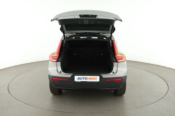 Volvo XC40 (2023) — foto 7 van 16