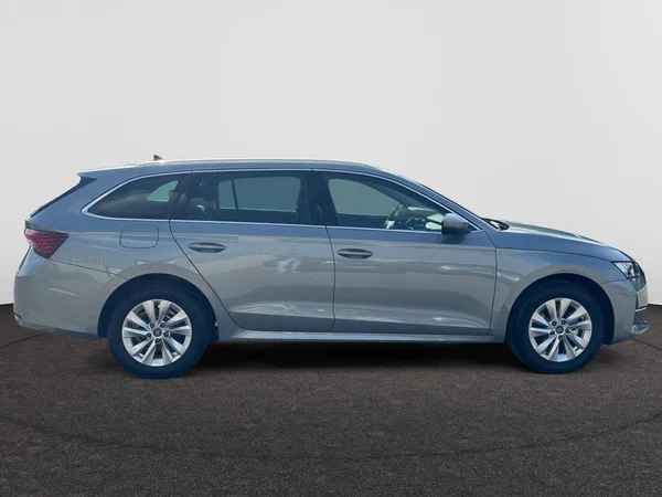 SKODA Octavia Combi (2026) — foto 10 van 21