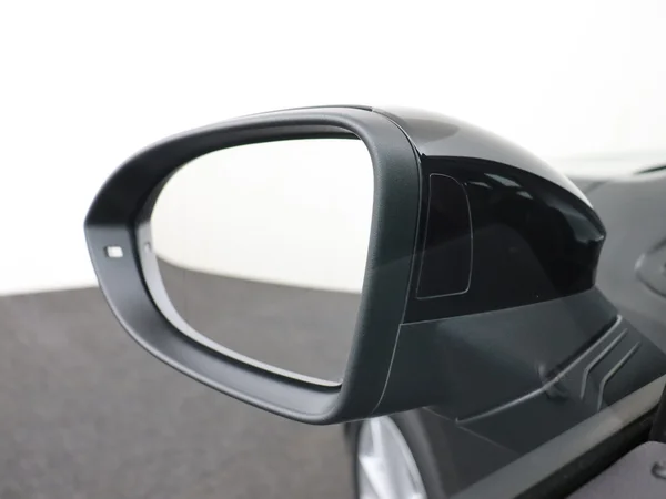 VOLKSWAGEN Golf (2024) — foto 20 van 28
