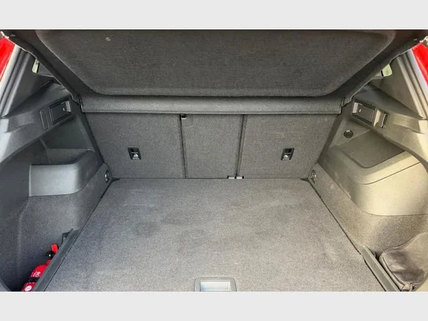 Volkswagen Tiguan (2024) — foto 14 van 25