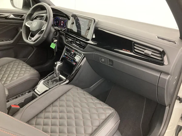 VOLKSWAGEN T-Roc Cabriolet (2025) — foto 27 van 48