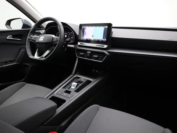 SEAT Leon ST (2024) — foto 11 van 17