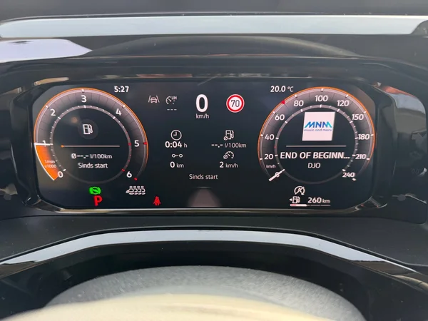 VOLKSWAGEN Multivan T7 Long (2026) — foto 7 van 20