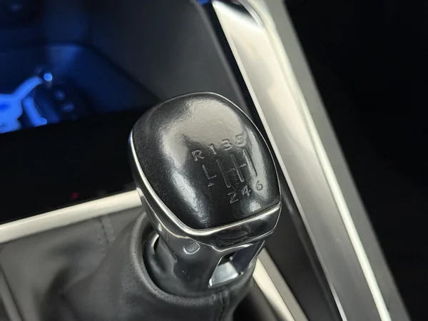 PEUGEOT 3008 (2022) — foto 4 van 27