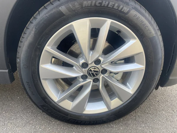 VOLKSWAGEN Taigo (2026) — foto 6 van 24