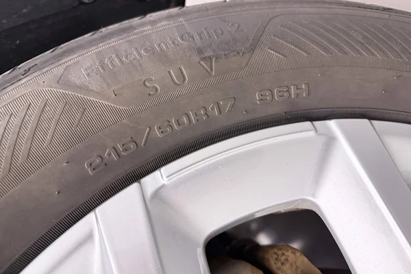 Jeep E-Avenger (2025) — foto 5 van 38