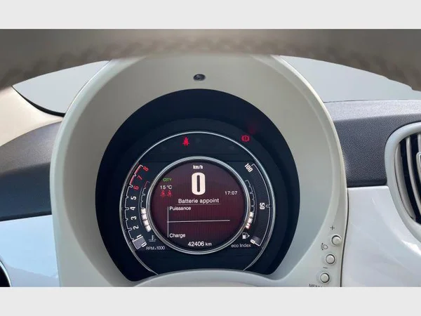 Fiat 500 (2022) — foto 8 van 25