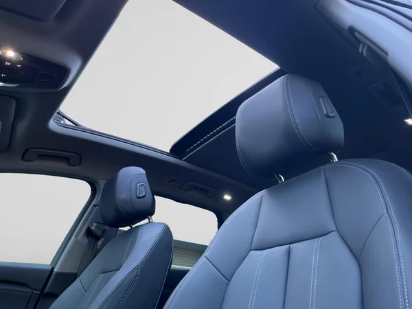 AUDI Q6 e-tron (2025) — foto 4 van 24