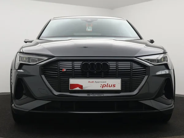 AUDI e-tron Sportback S (2022) — foto 13 van 20