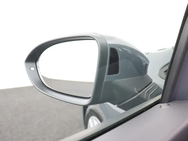 VOLKSWAGEN Golf (2023) — foto 20 van 28