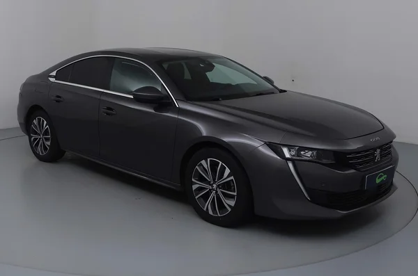 Peugeot 508 PHEV (2021) — foto 30 van 32