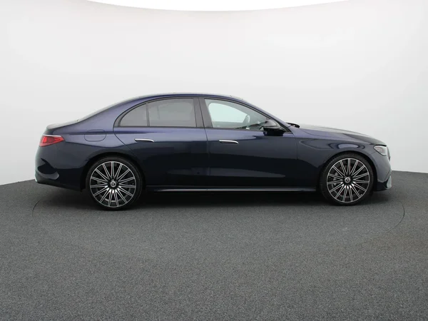 Mercedes-Benz E-Klasse (2024) — foto 19 van 22