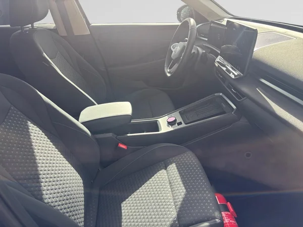 VOLKSWAGEN T-Roc (2025) — foto 11 van 16