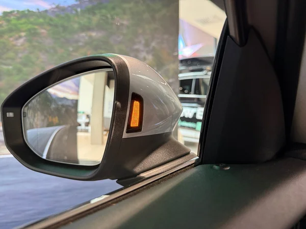 SKODA Superb Combi (2025) — foto 2 van 18