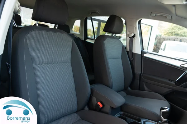 Volkswagen Tiguan (2021) — foto 22 van 39