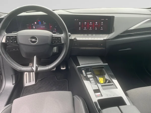 OPEL Astra Sports Tourer PHEV (2023) — foto 2 van 22