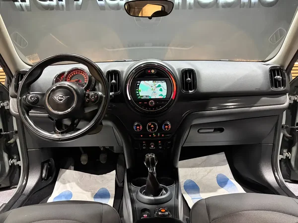 Mini One (2019) — foto 21 van 22