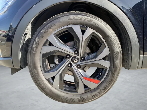 Renault Arkana (2022) — foto 20 van 22