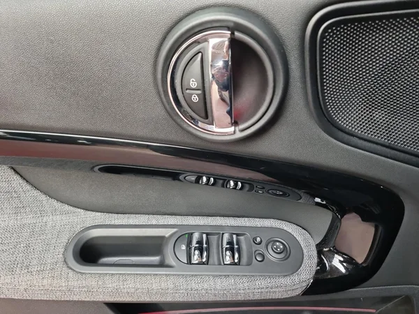 MINI Mini Countryman (F60 LCI) (2021) — foto 8 van 22