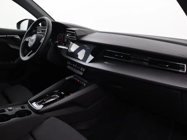 AUDI A3 Sportback (2025) — foto 10 van 18
