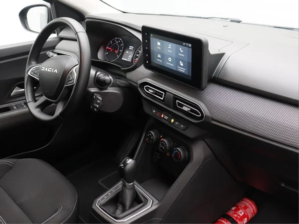DACIA Sandero (2023) — foto 8 van 14