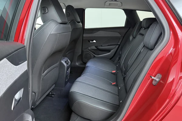 Peugeot 308 SW (2024) — foto 21 van 22