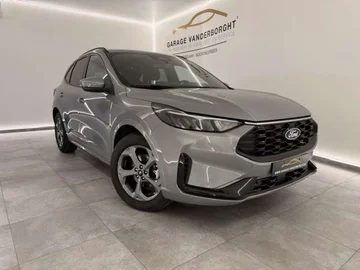 Ford Kuga d8d6a3ef-d008-4e67-b63d-0616fc208713