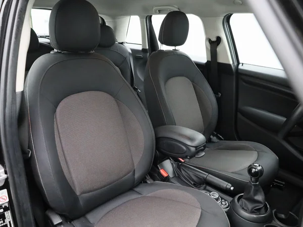 MINI One (2021) — foto 28 van 38