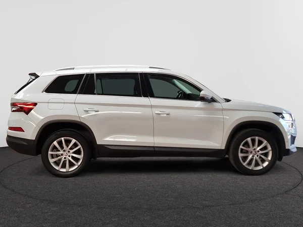 SKODA Kodiaq (2022) — foto 21 van 23