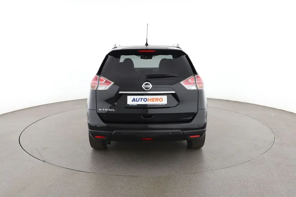Nissan X-Trail (2017) — foto 11 van 16