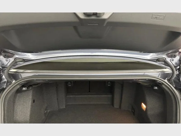 Volkswagen T-ROC (2023) — foto 4 van 32