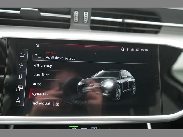 AUDI A6 Avant (2022) — foto 19 van 28