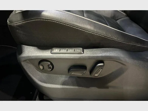 Volkswagen Tiguan Allspace (2022) — foto 19 van 32